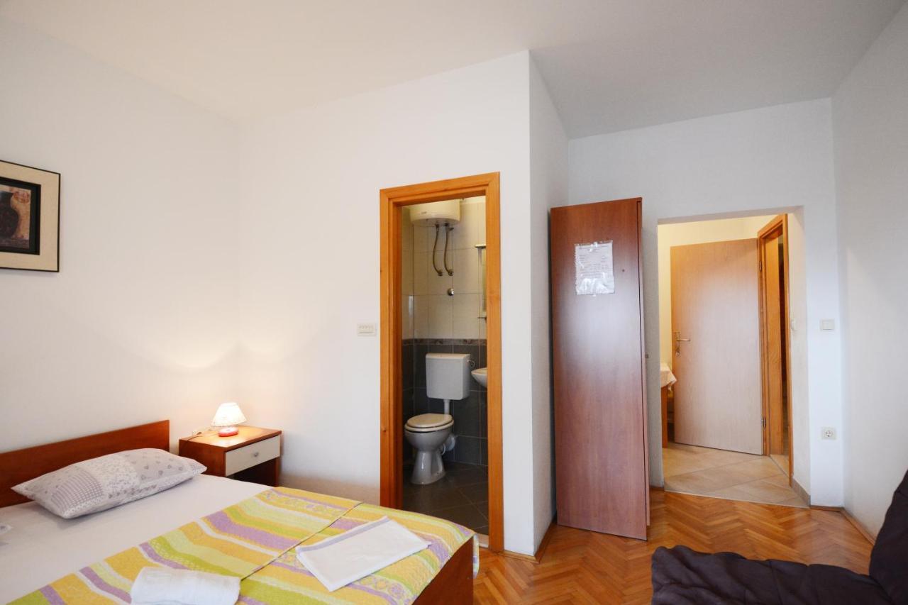 Apartments Ante Омиш Экстерьер фото
