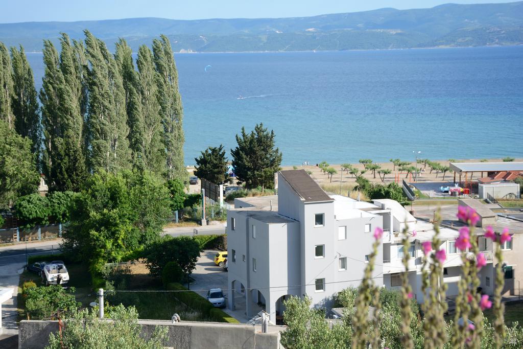 Apartments Ante Омиш Экстерьер фото